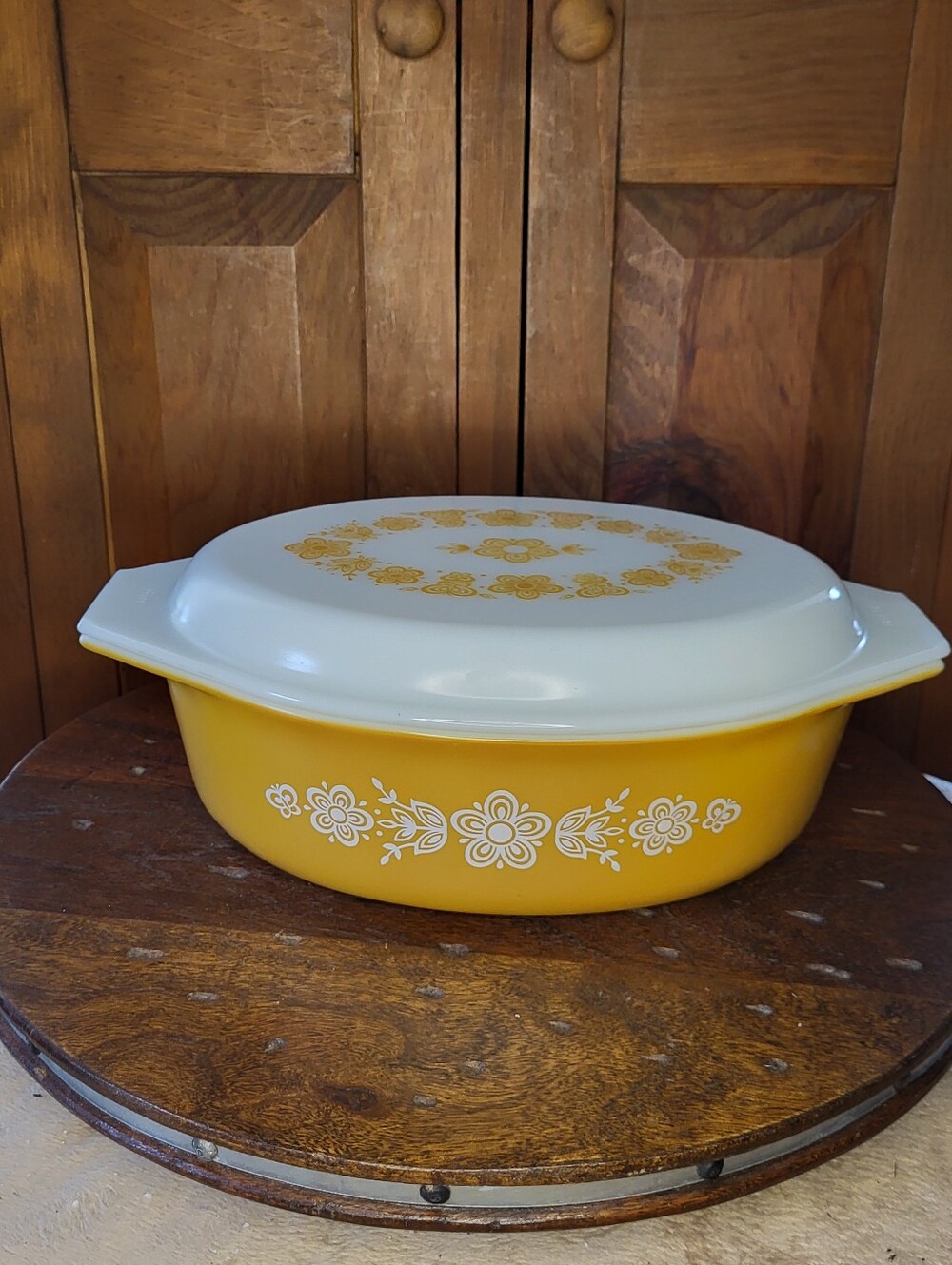 Pyrex Lidded Dish